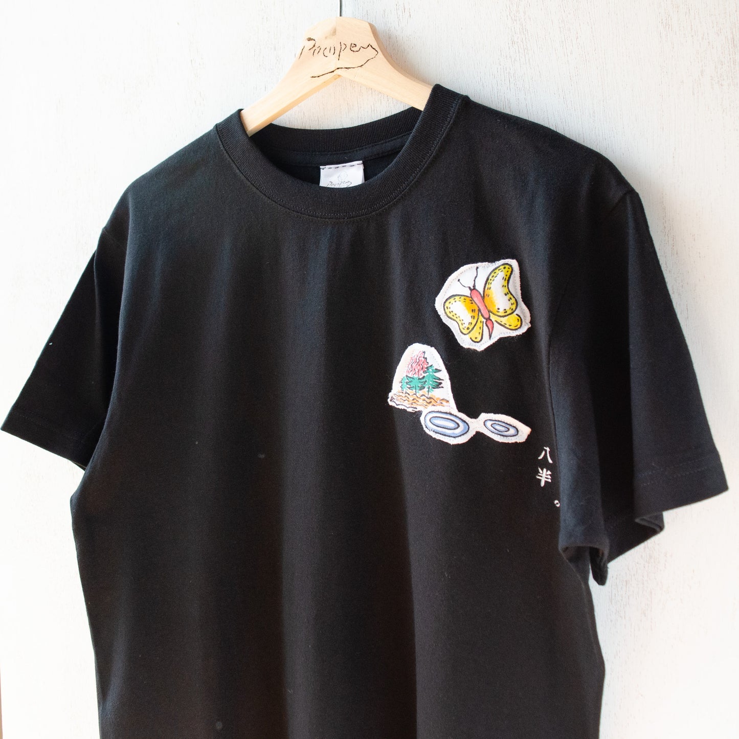 【new】八半Tシャツ(蝶と島)