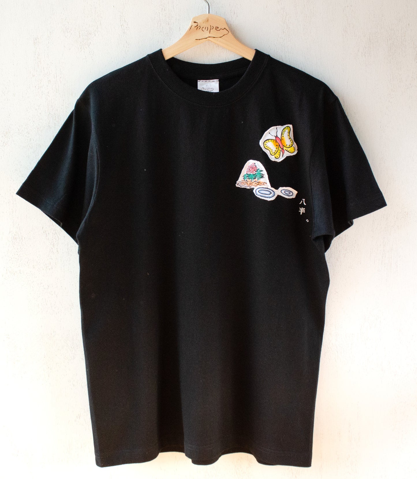 【new】八半Tシャツ(蝶と島)