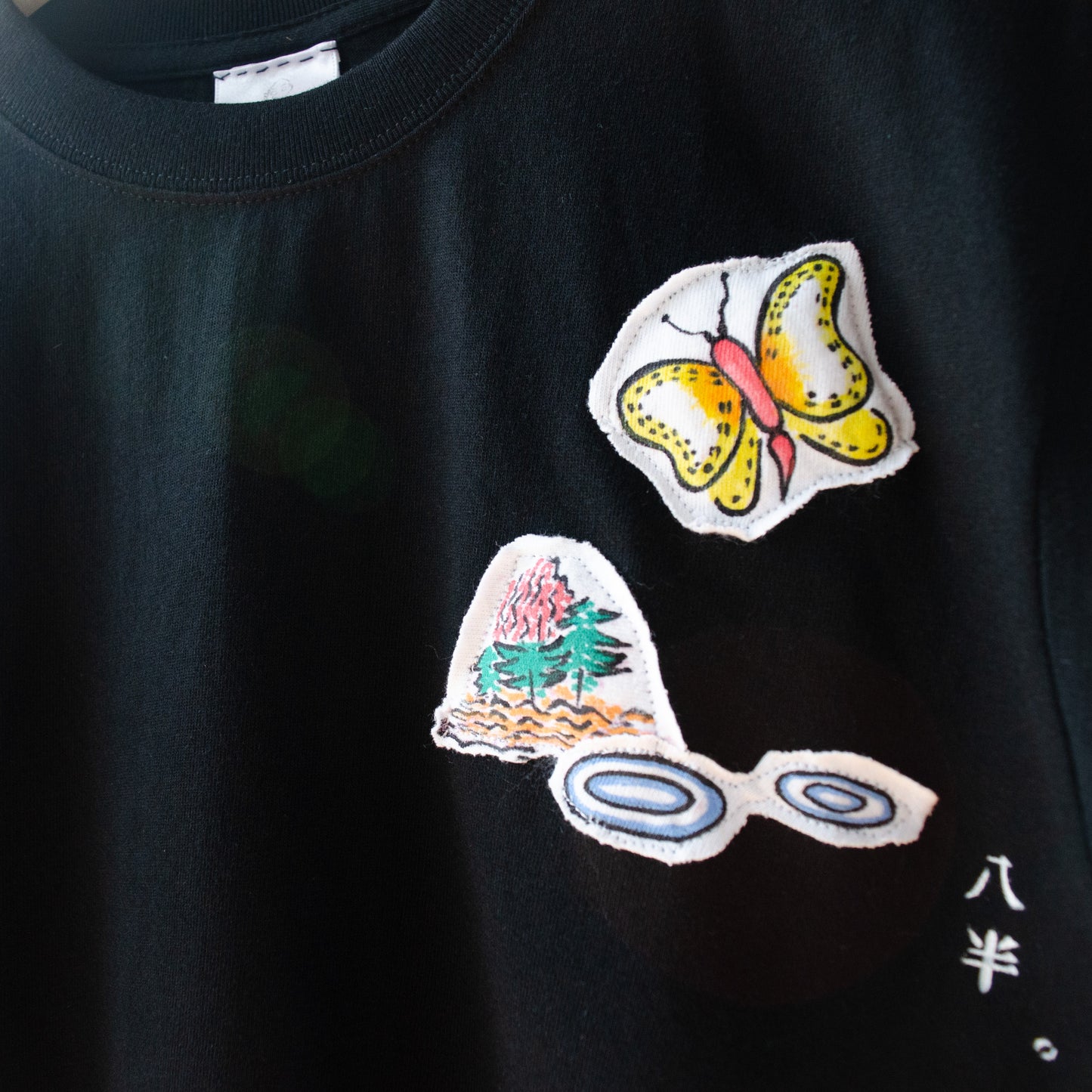 【new】八半Tシャツ(蝶と島)