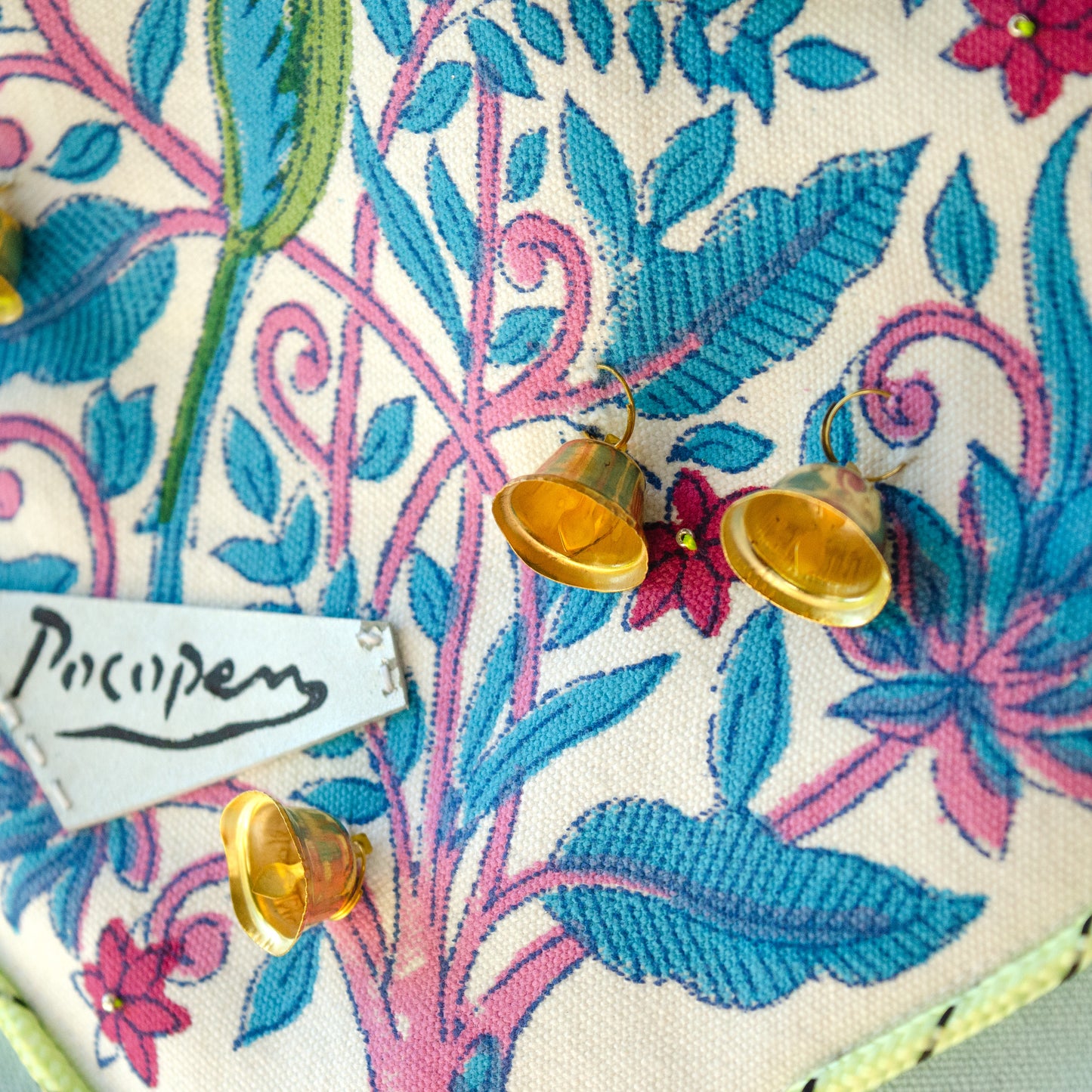 (New)鈴なりの木トートバッグ【水色】