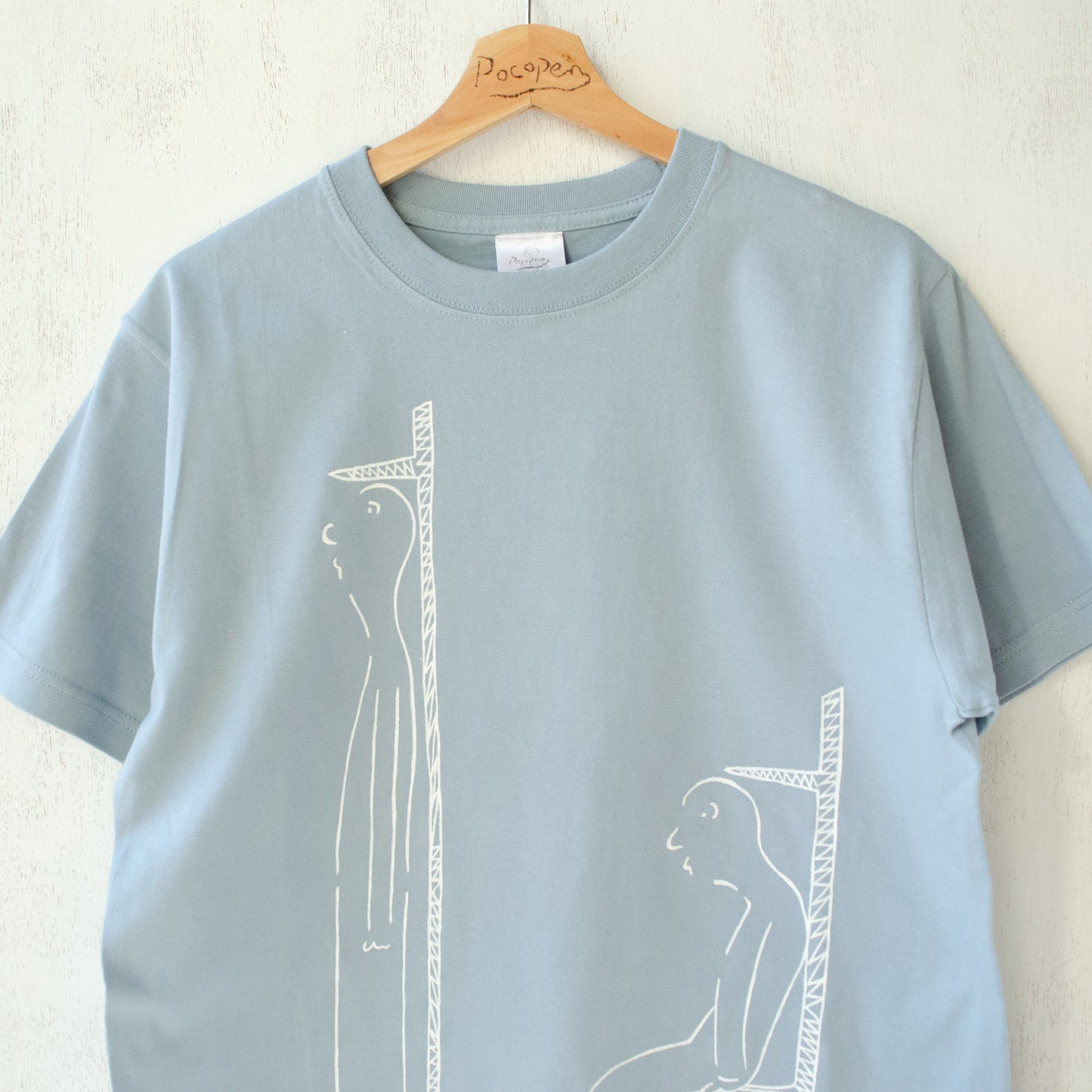 背はそれとなく高く、座高はなるべく低く