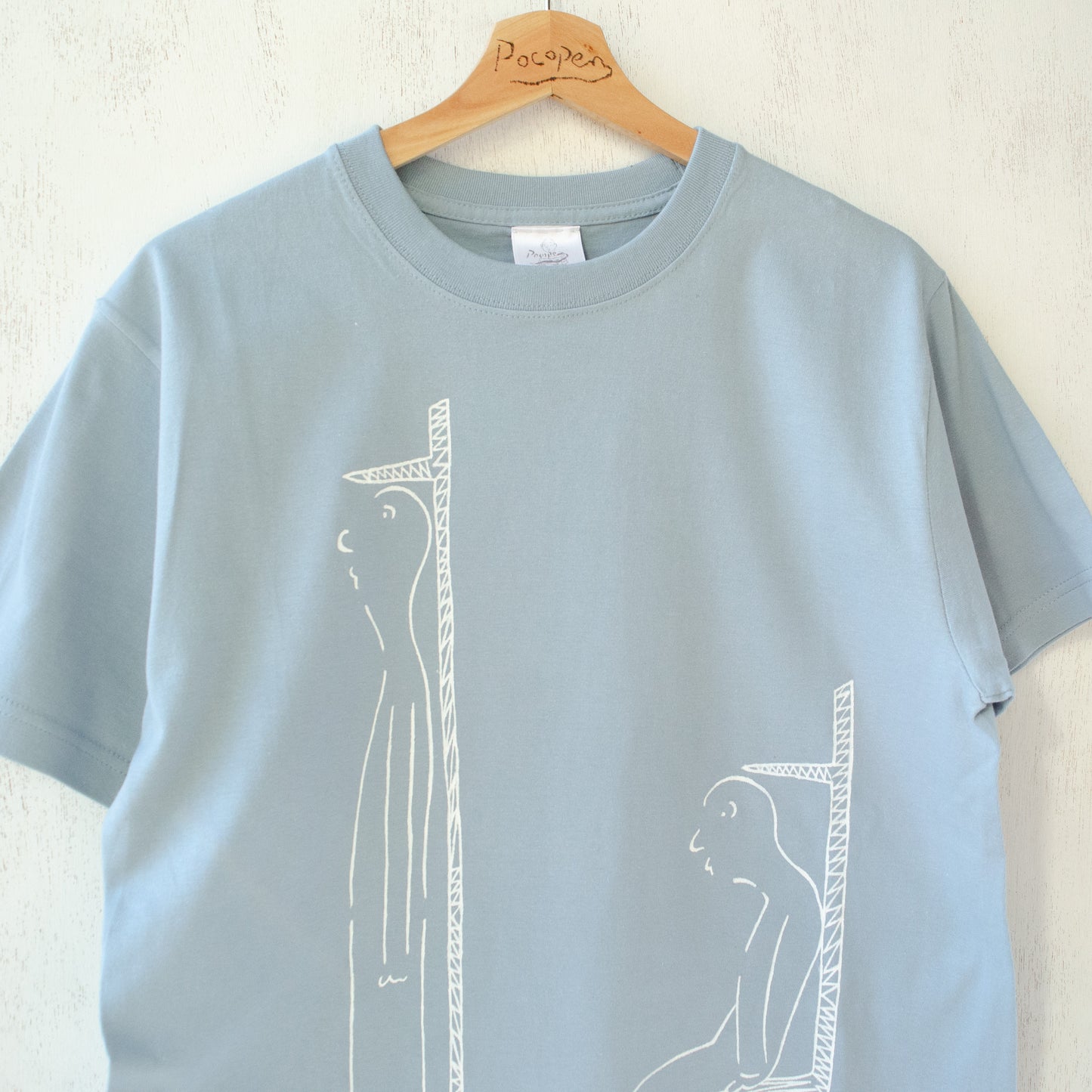 背はそれとなく高く、座高はなるべく低く