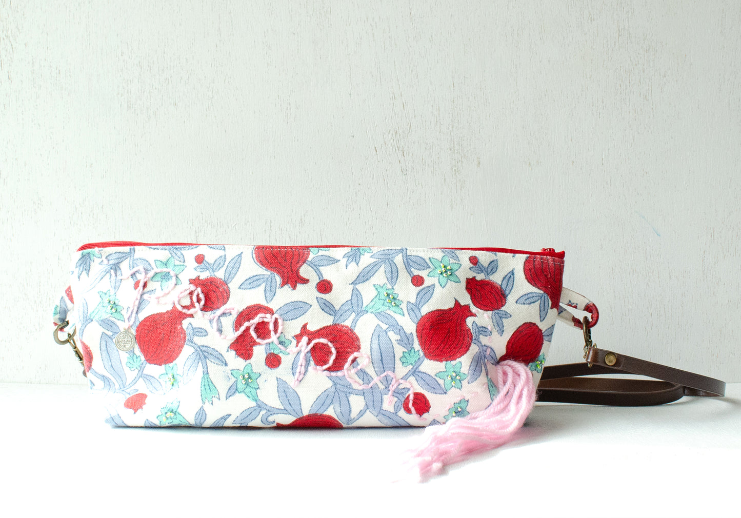 (New)横長ポシェット【赤ボンボン】